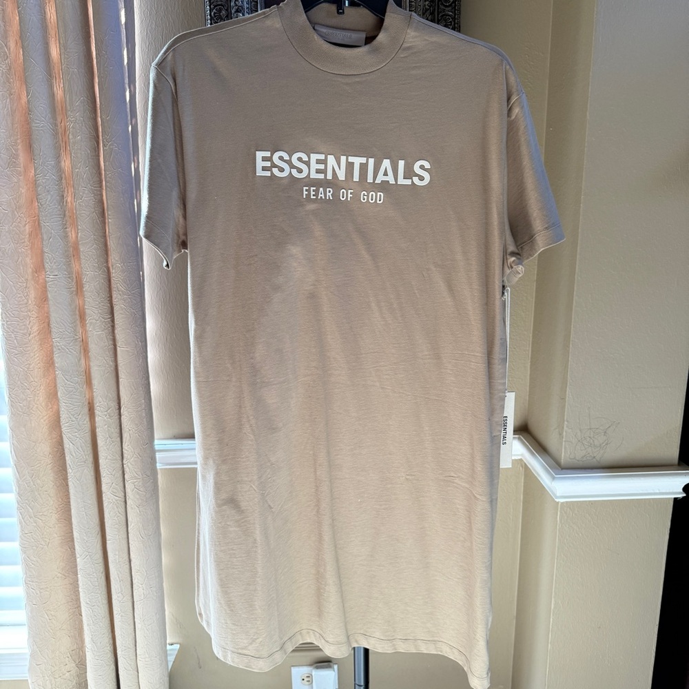 Fear of God Essentials Women’s Dress Oversized Fits like L
